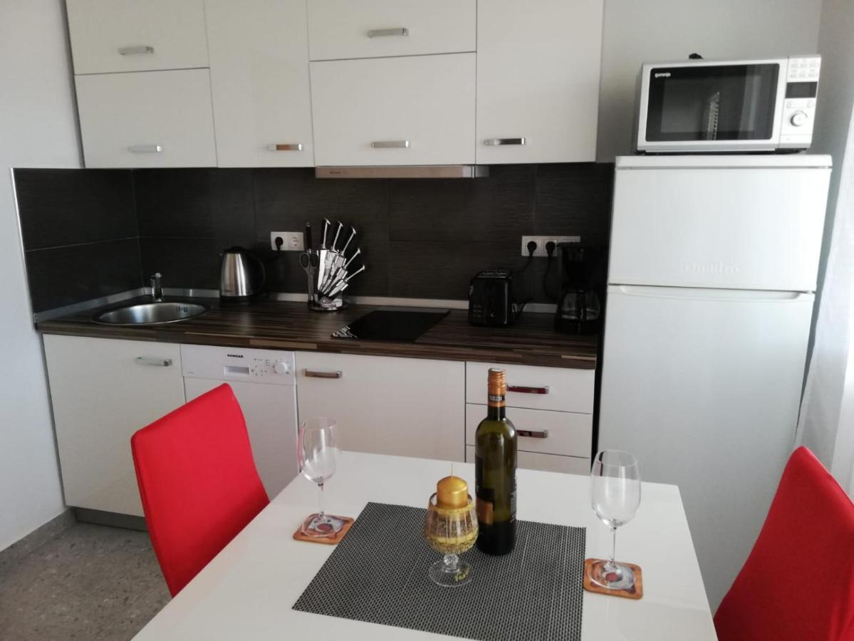 Apartmani Poljanec Vir Buitenkant foto